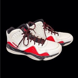 AND1 Maverick Men’s Basketball High-Top Athletic Sneakers Wht/Red/Blk EUC